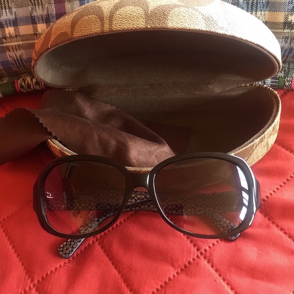Coach sunglasses. - Picture 1 of 4